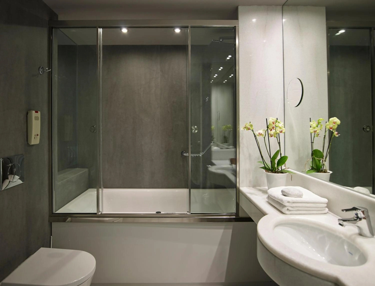 Photo - Kyma Suites Beach Hotel