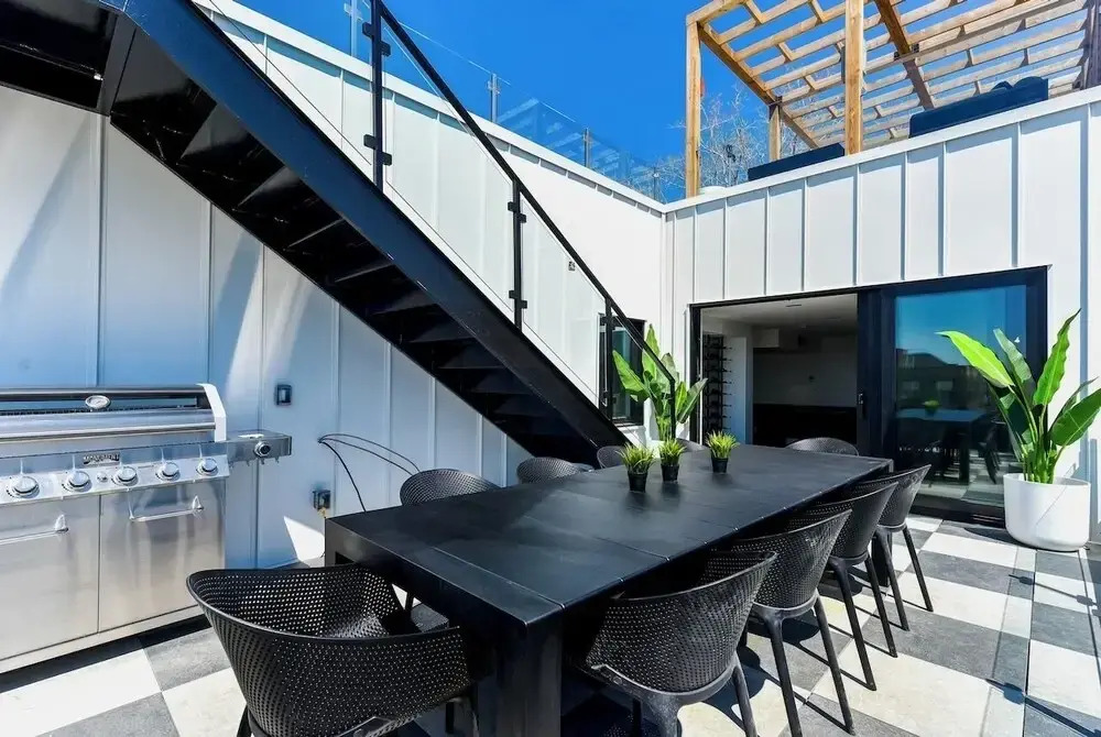 Photo - CLUBHAUS Hotel