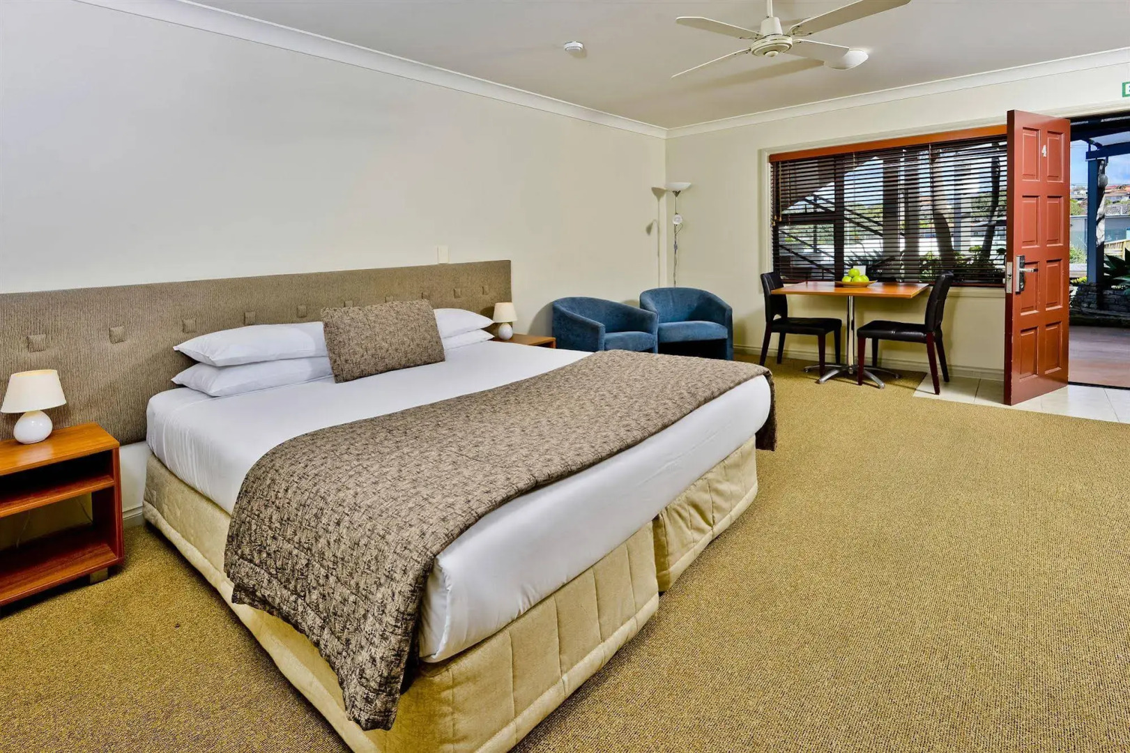 Photo - Whangaparaoa Lodge