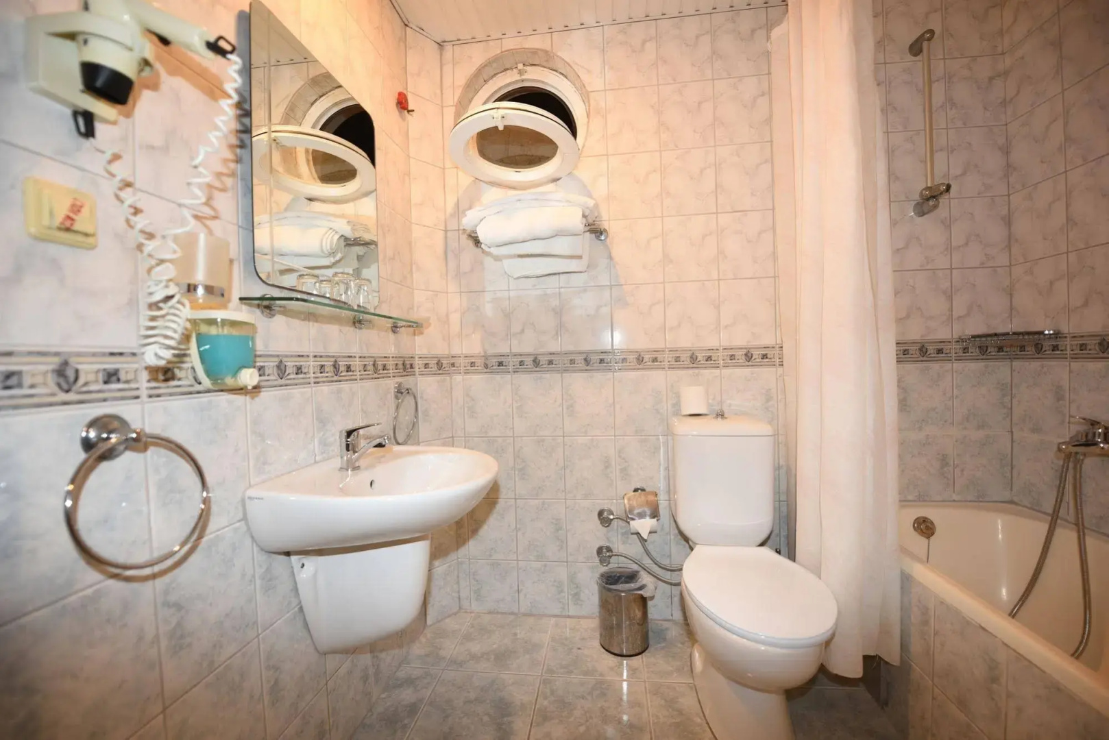 Photo - Park Hotel