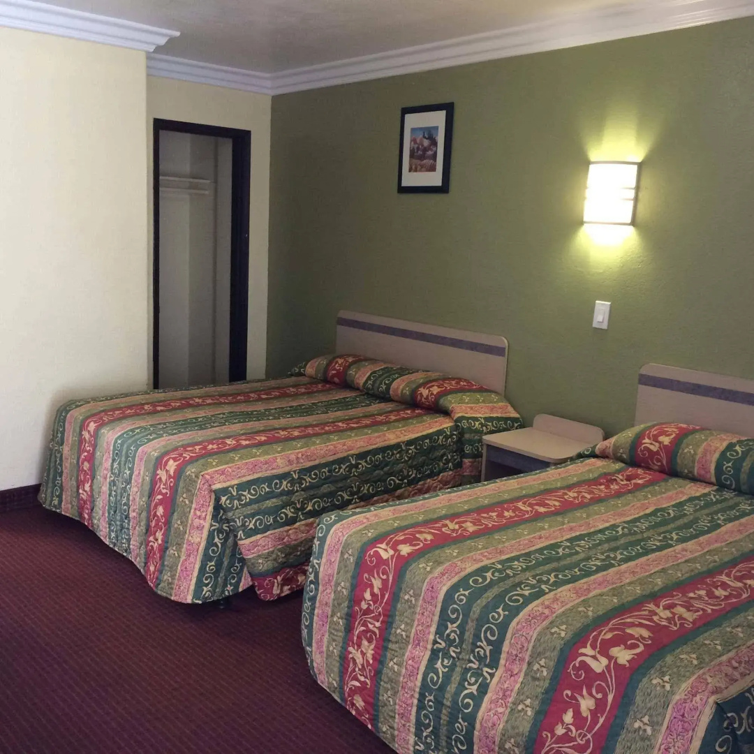 Photo - Value Inn Hollywood
