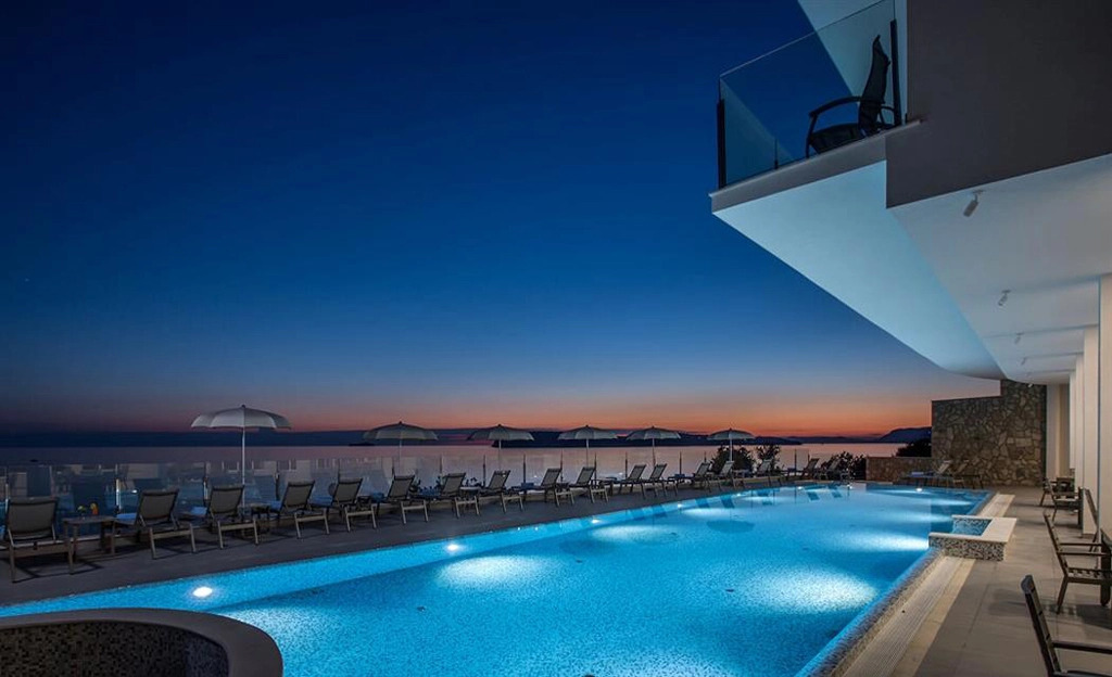 Photo - Royal Blue Hotel