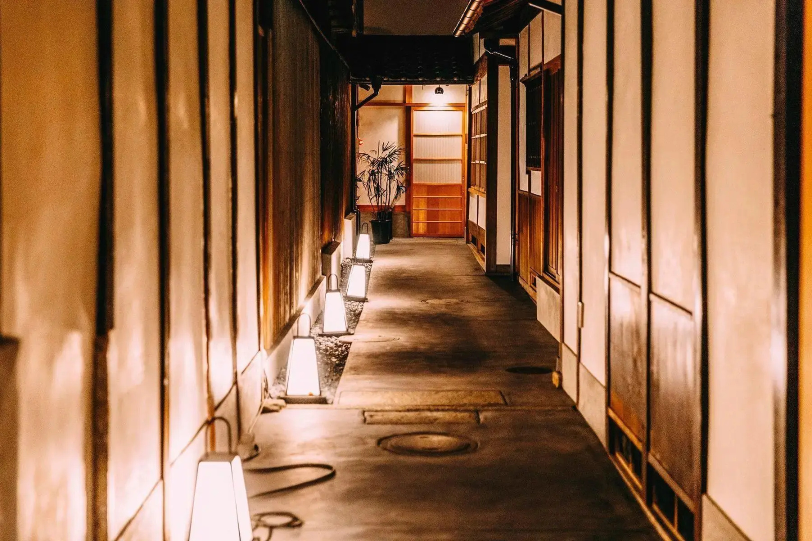 Foto - WeBase Kyoto