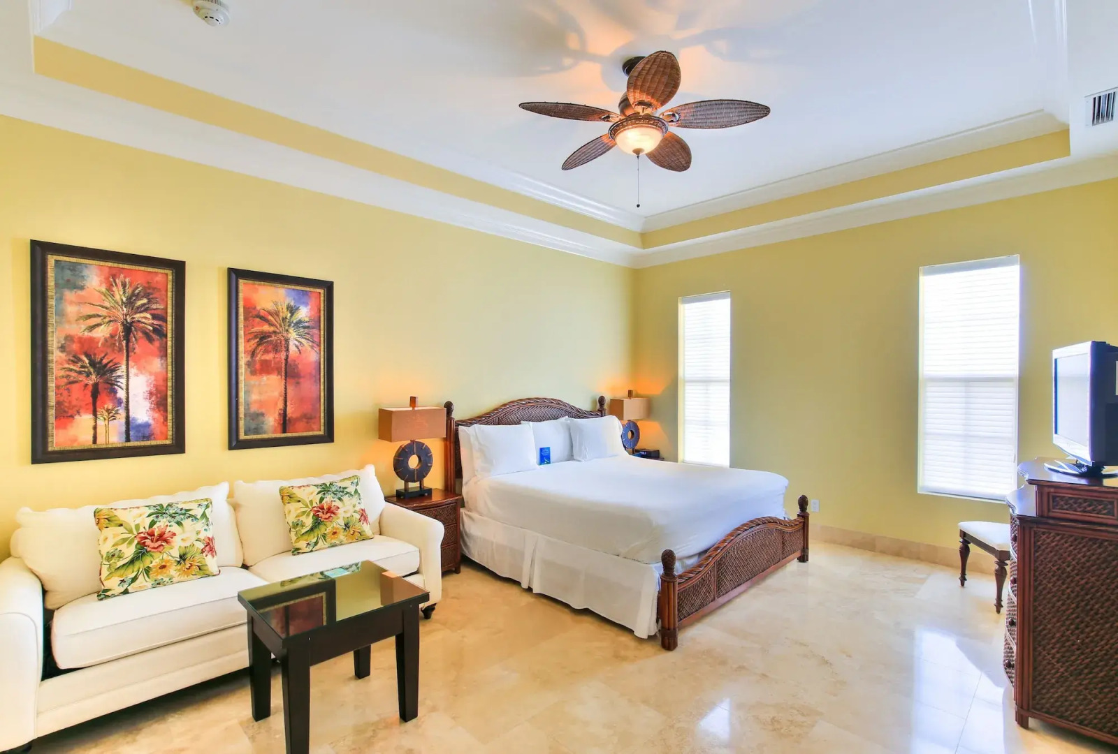 Photo - Windsong on the Reef