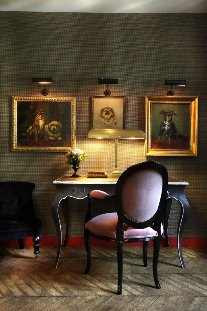 Photo - Saint James Paris