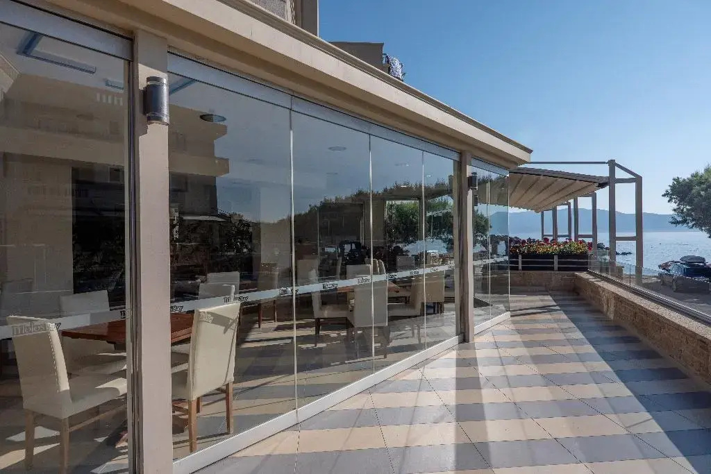 Photo - Molos Bay Hotel