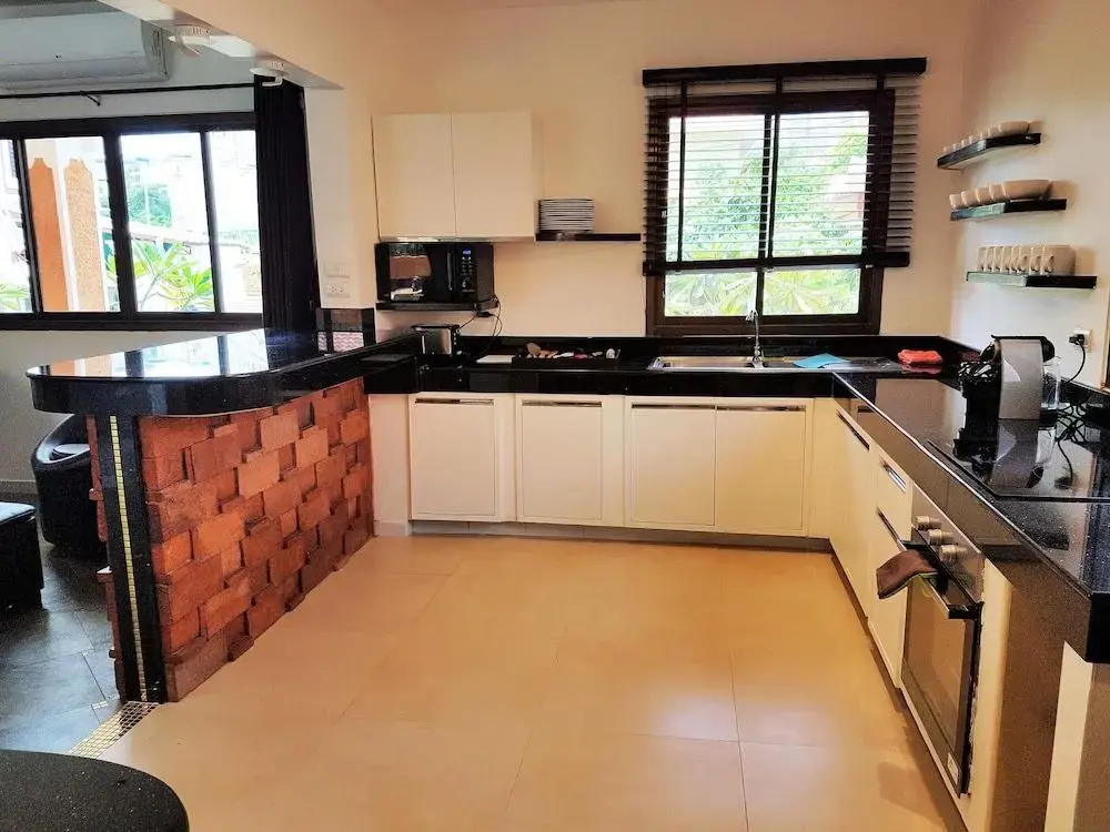 Foto - WOWLAND Luxury Pool Villa Pattaya Walking Street