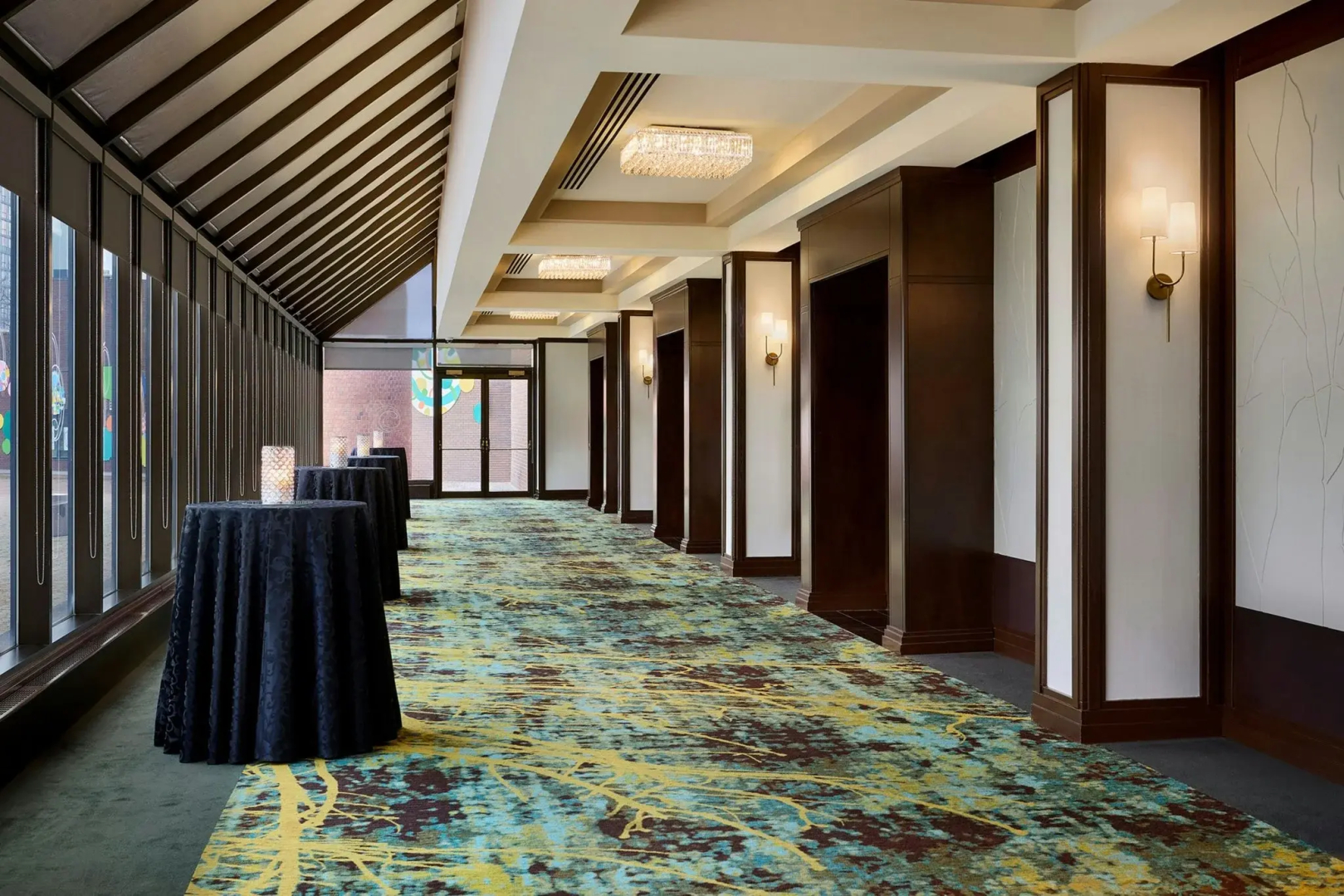 Photo - Sheraton Hamilton Hotel