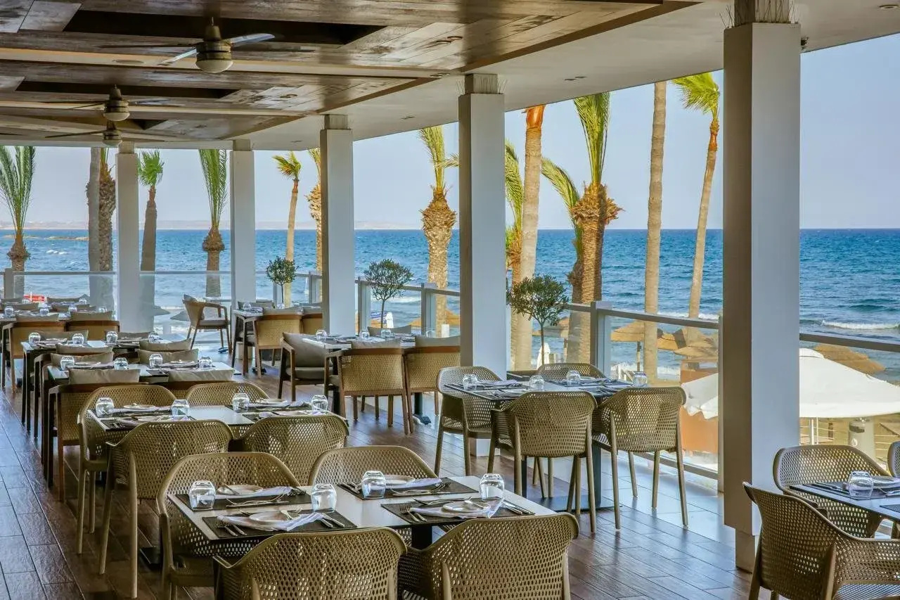 Foto - Golden Bay Beach Hotel