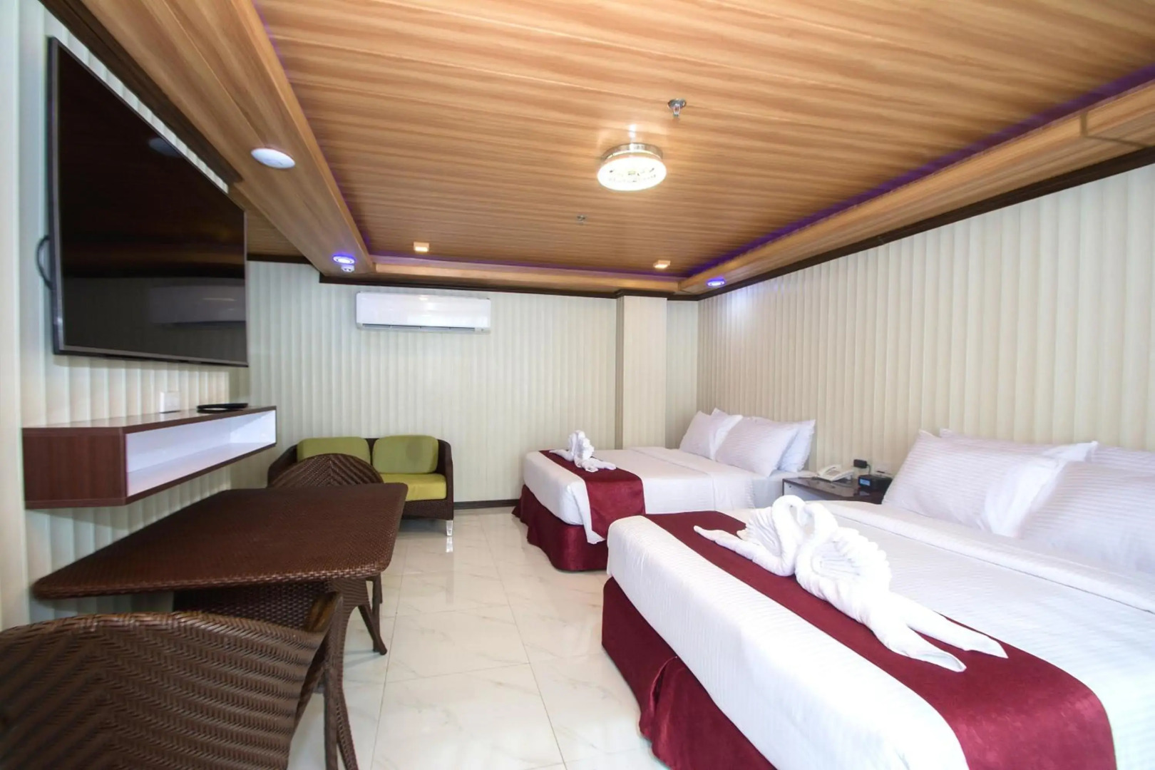 Photo - Diamond Water Edge Resort