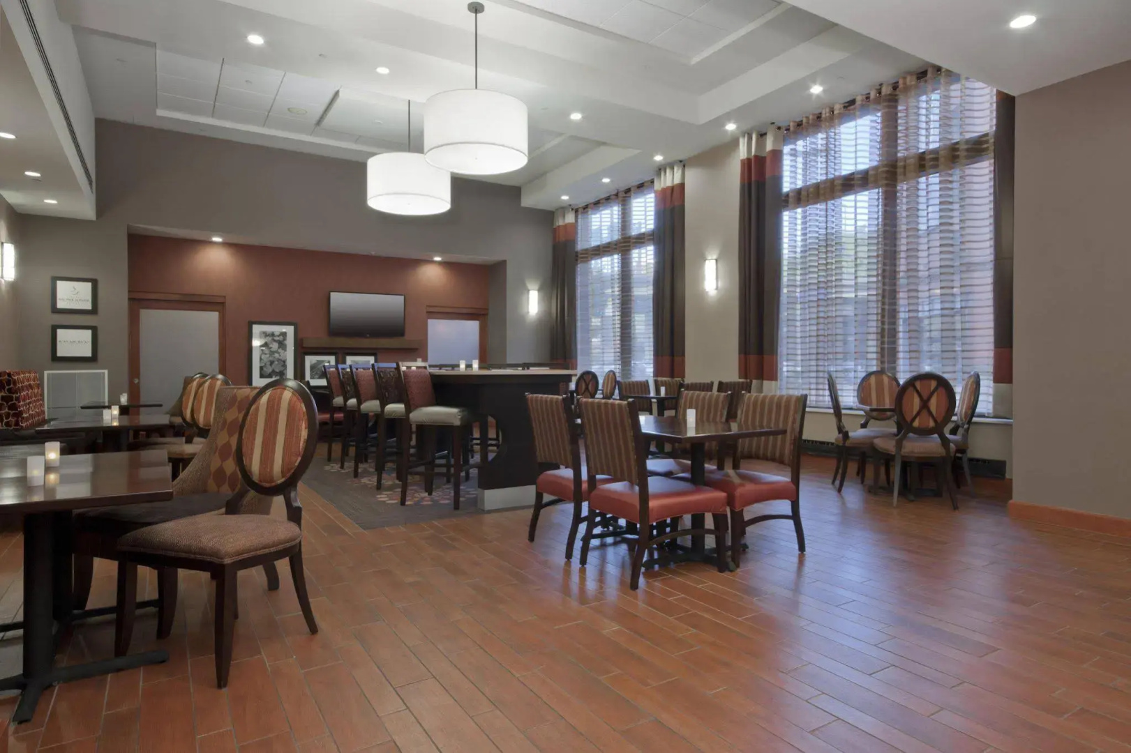Photo - Hampton Inn & Suites Pittsburgh-Downtown