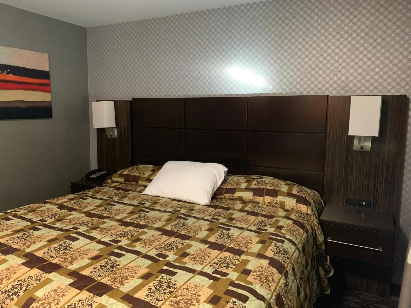 Photo - Red Carpet Inn Elmwood