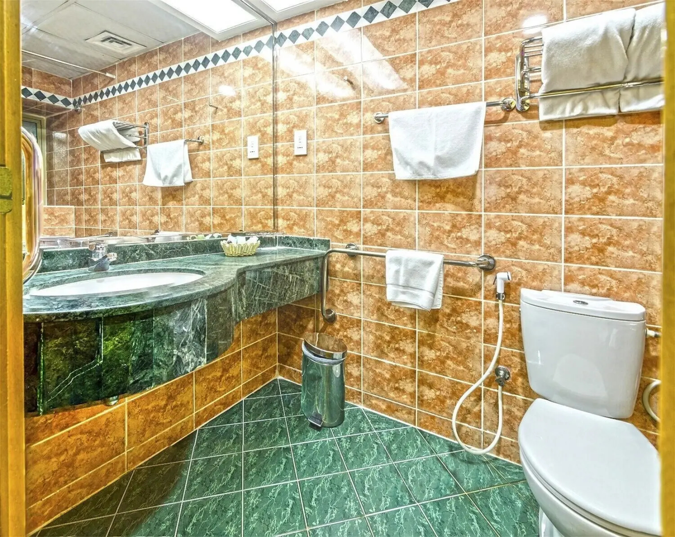 Foto - Zain International Hotel