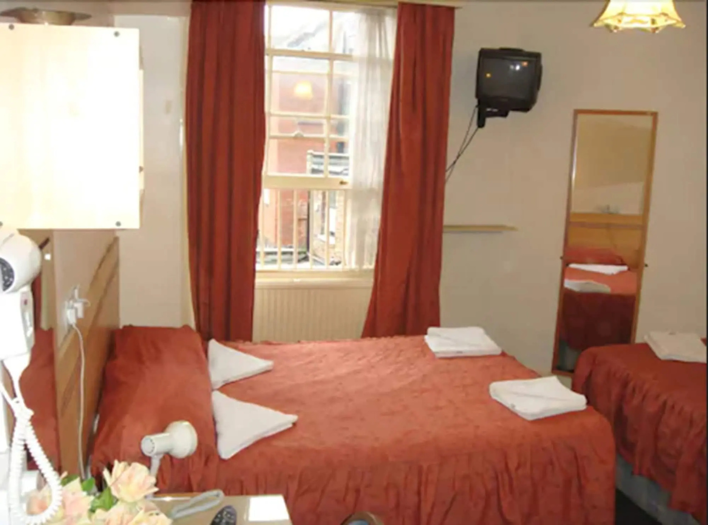 Photo - Grenville Hotel