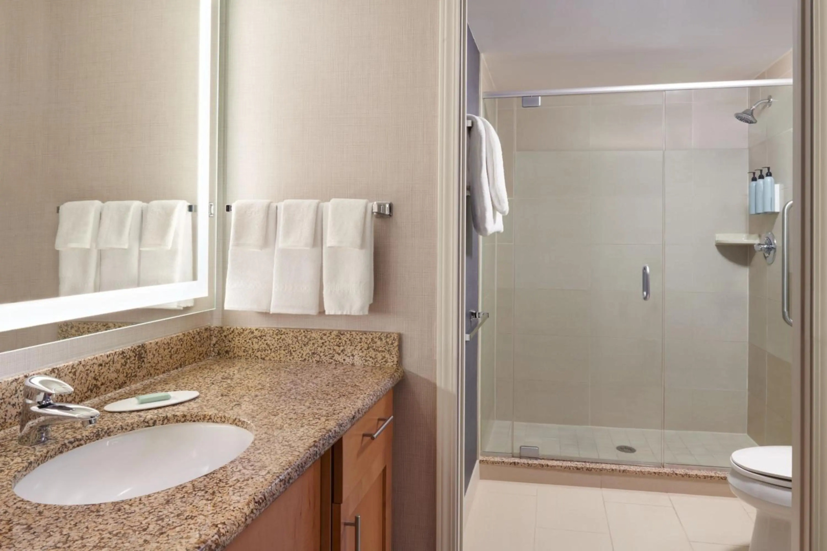 Foto - Residence Inn by Marriott Calgary Airport