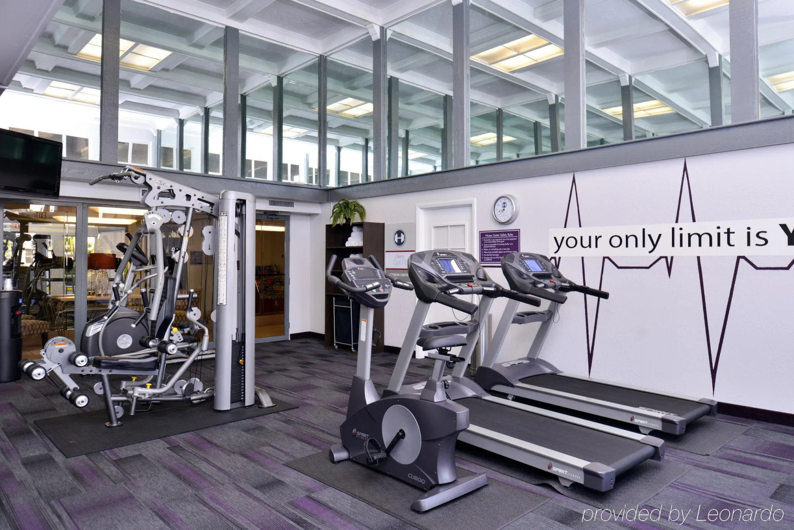 Foto - Clarion Inn & Suites Across From Universal Orlando Resort