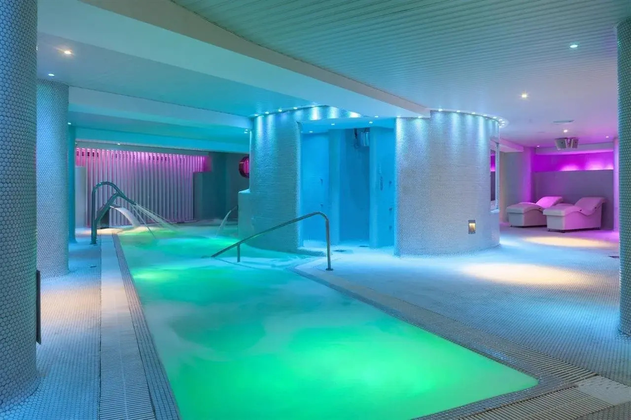 Photo - Ambassador Playa II