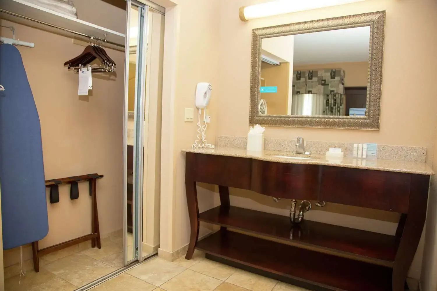 Photo - Hampton Inn & Suites Houston - Rosenberg