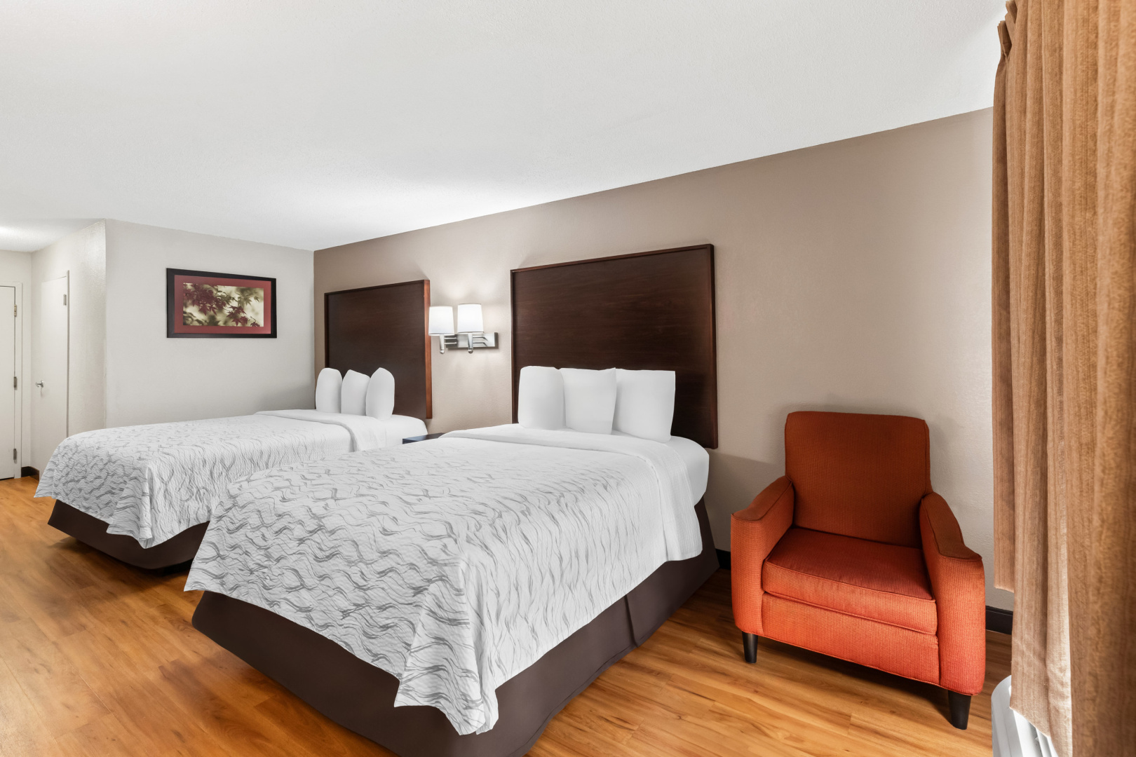Photo - Red Roof PLUS+ & Suites Atlanta Airport South