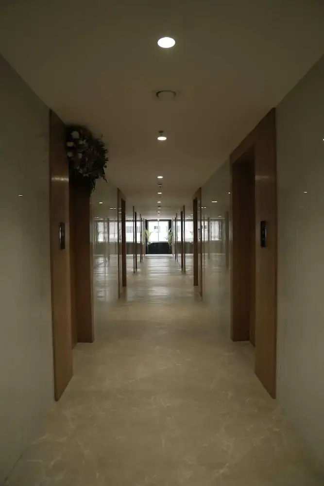 Photo - Kriya Grandeur