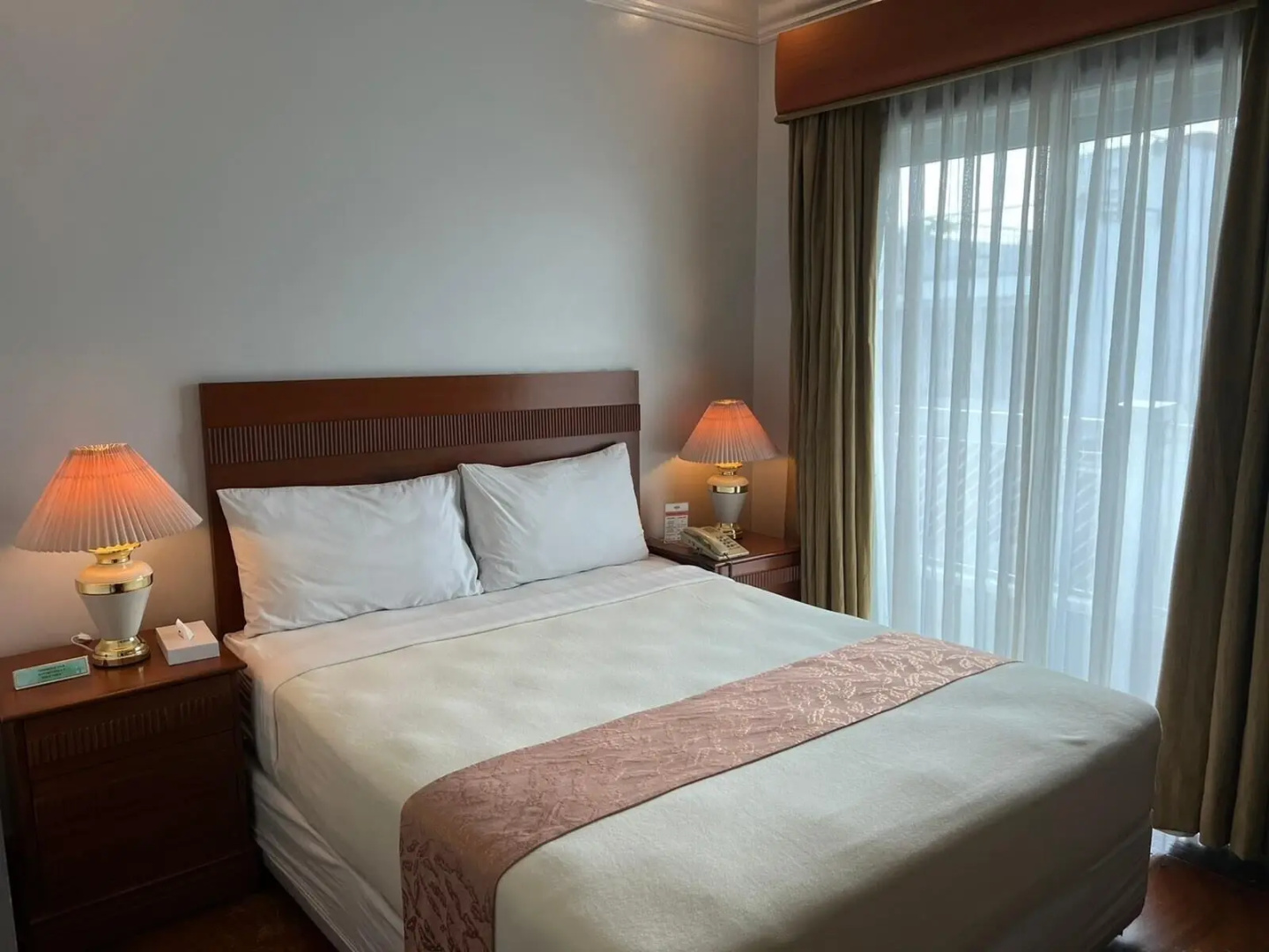 Foto - Townhouse OAK Makati Manila Near PNR Pasay Evangelista formerly VIP Suites