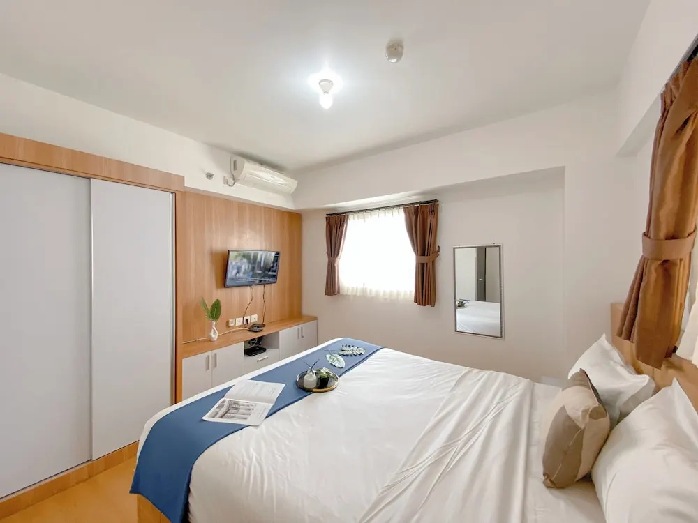 Comfy and Elegant 2BR The Wave Kuningan Apartment