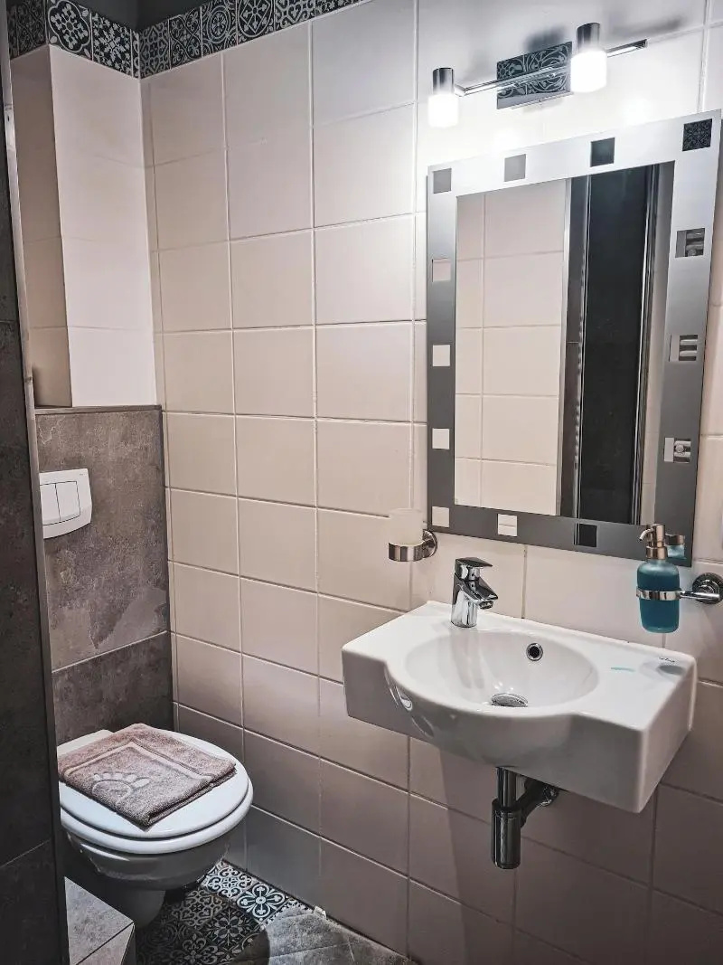 Photo - Hotel 108