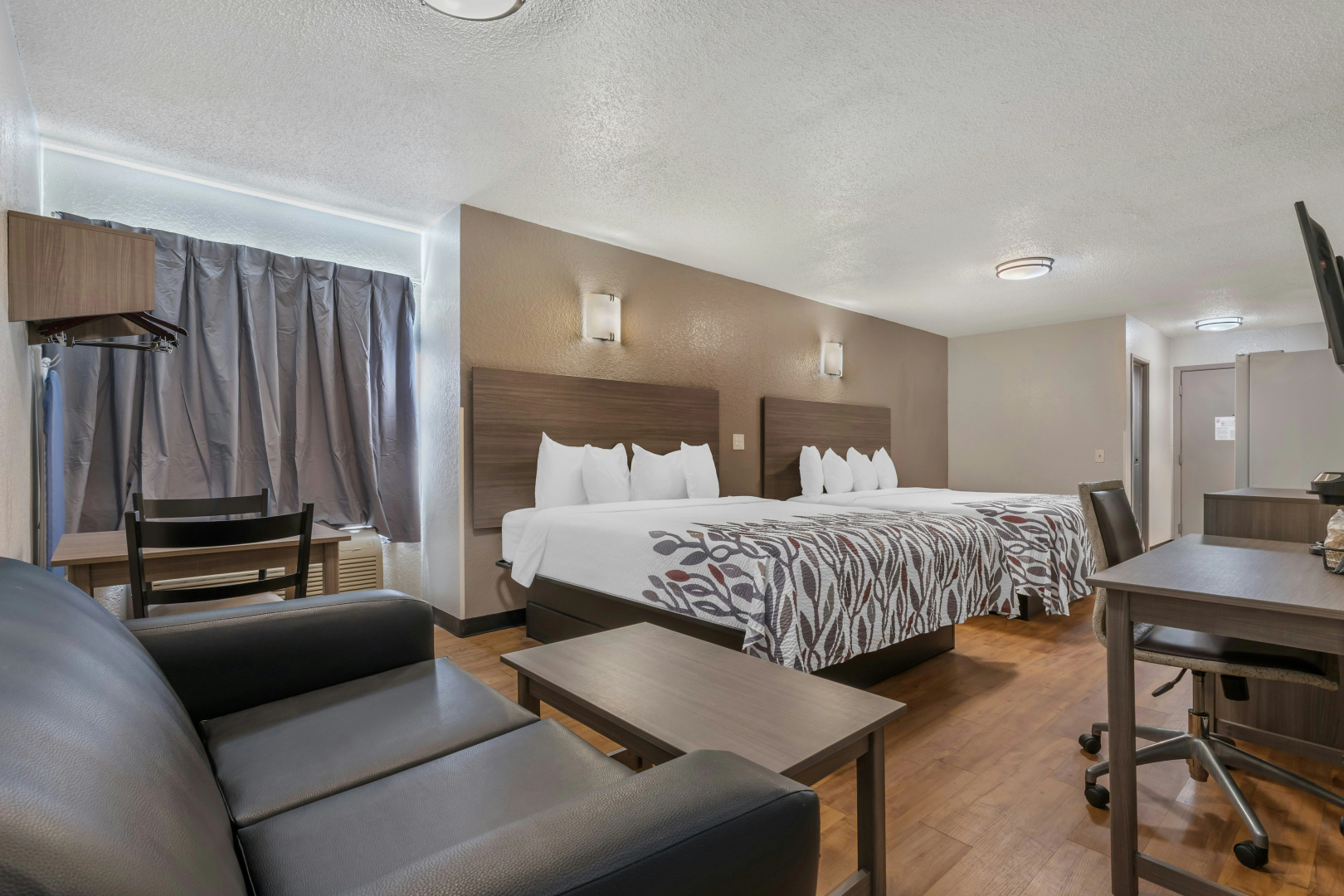 Photo - Red Roof Inn Houston - Brookhollow