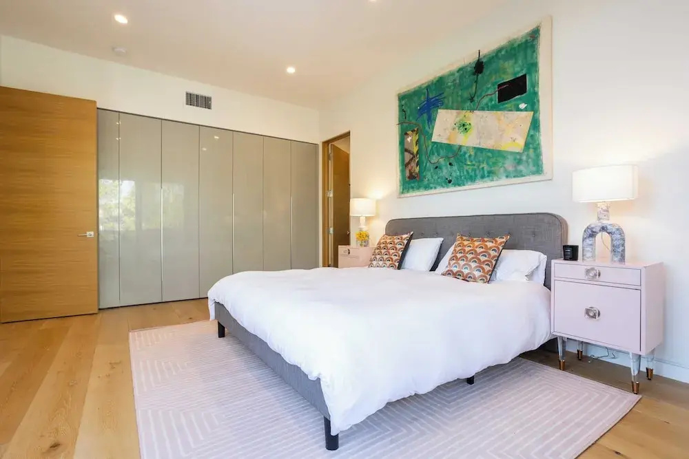 Foto - Luxe Weho Villa, Walk to Melrose Ave, Pool + Hot Tub North Vista by Avantstay