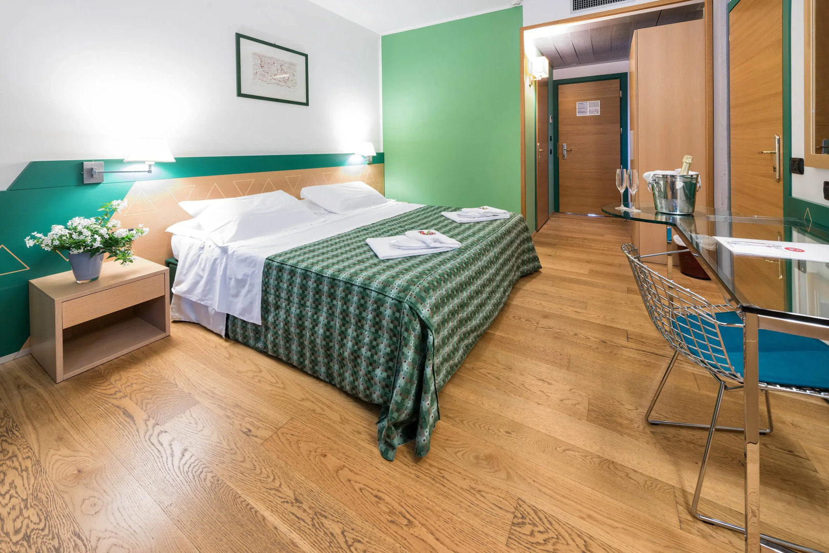 Foto - West Point Airport Hotel