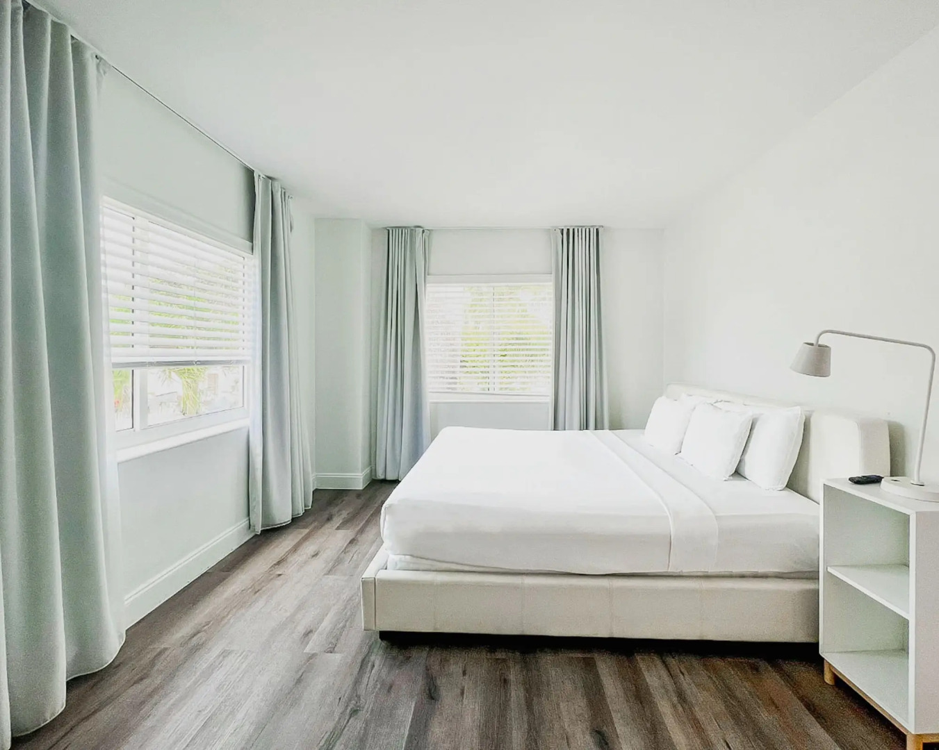 Photo - North Beach Hotel