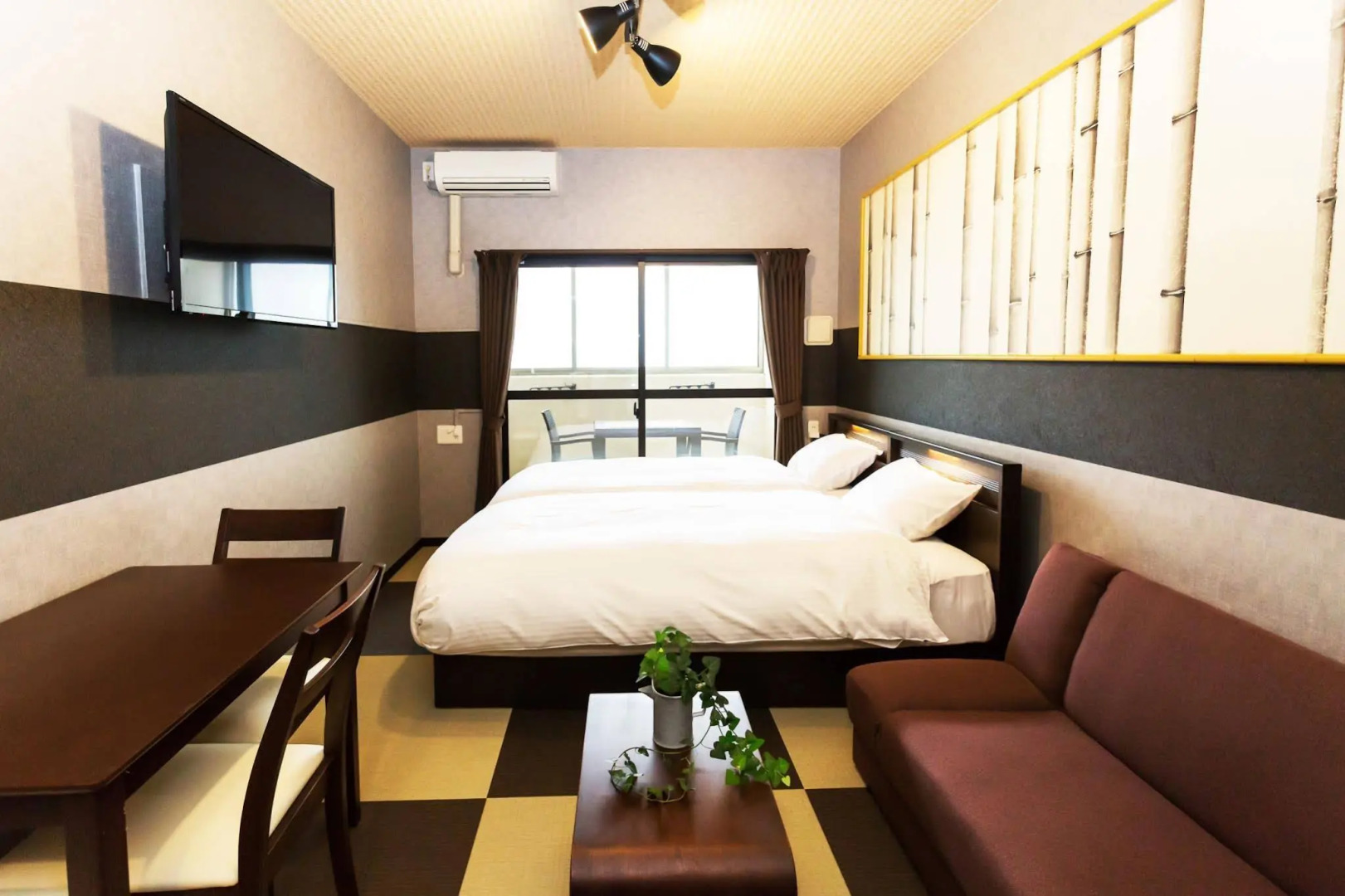 Photo - Rinn Sanjo Ohashi East