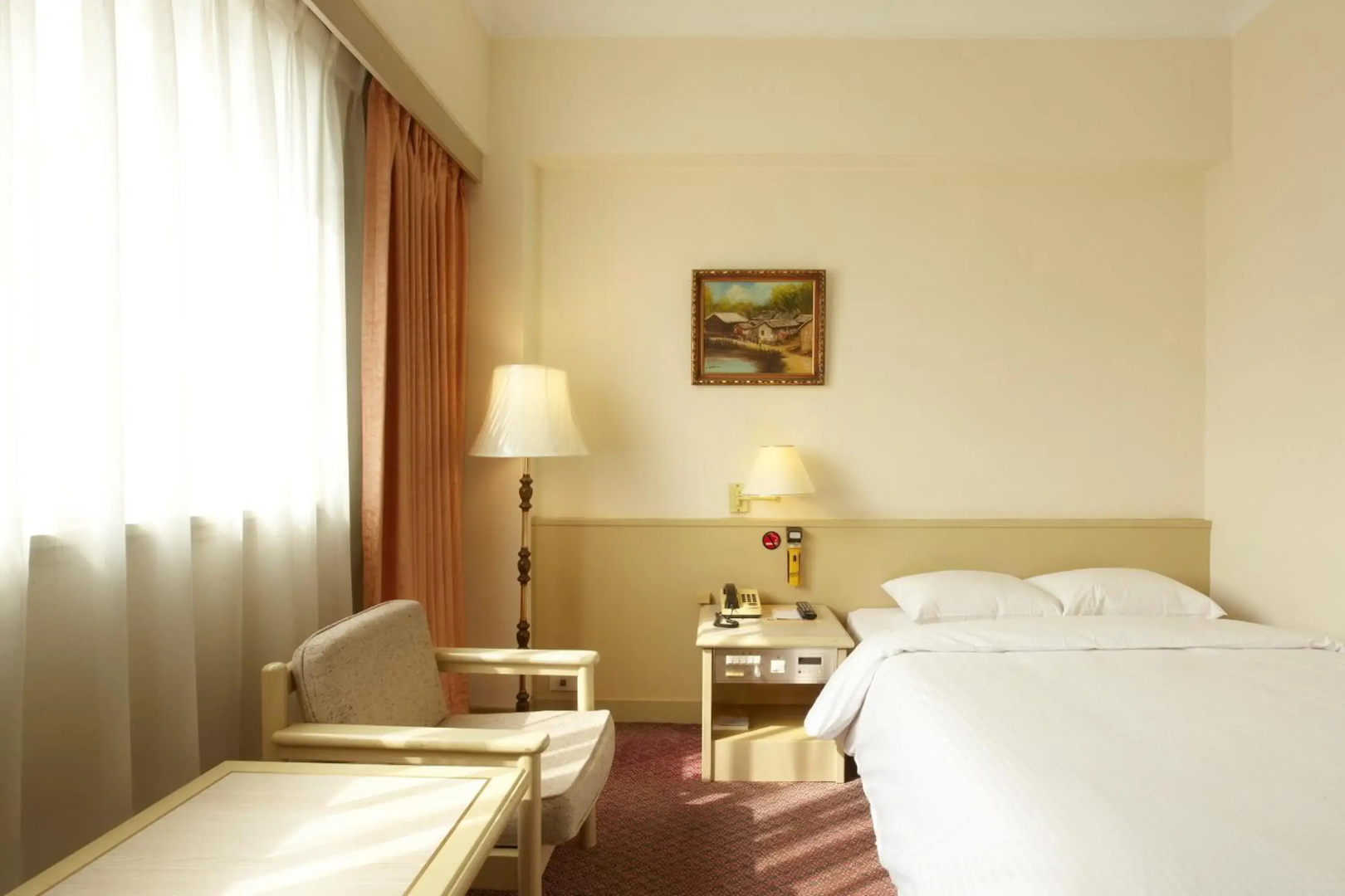 Photo - Emperor Hotel