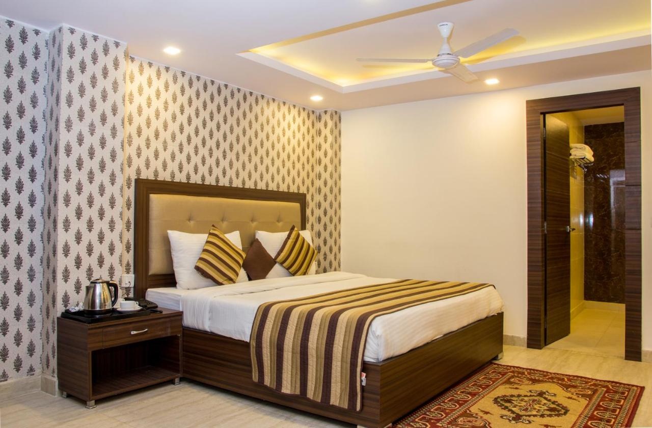 Photo - Hotel Pawan Plaza - Near BLK and Ganga Ram Hospital - Karol Bagh