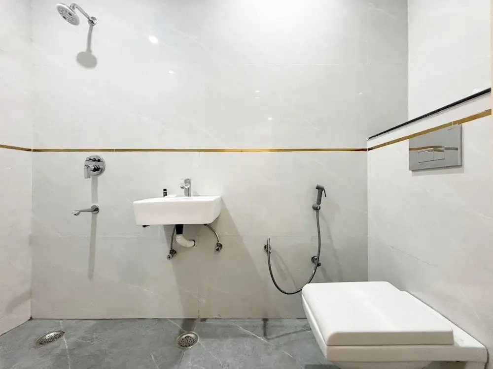 Photo - Hotel Emerald Suites & Banquet By Aura
