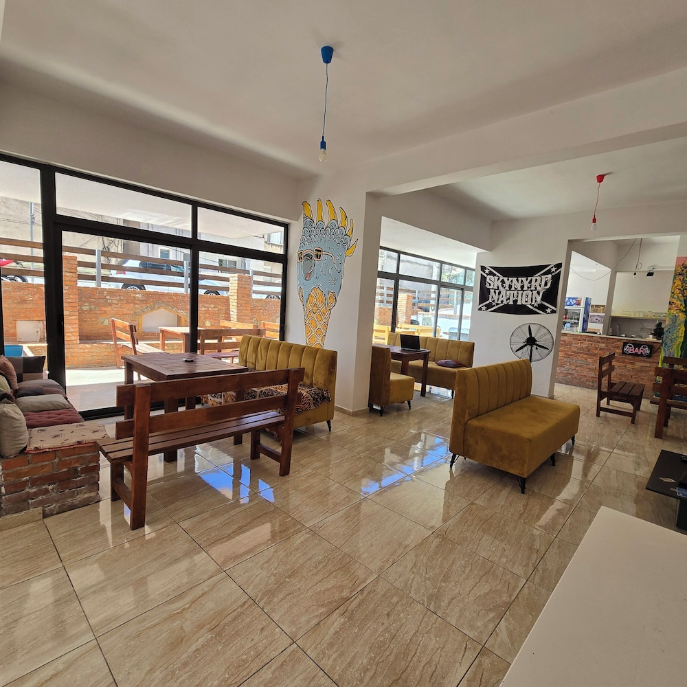 Foto - Lazy Roo Hostel Saranda