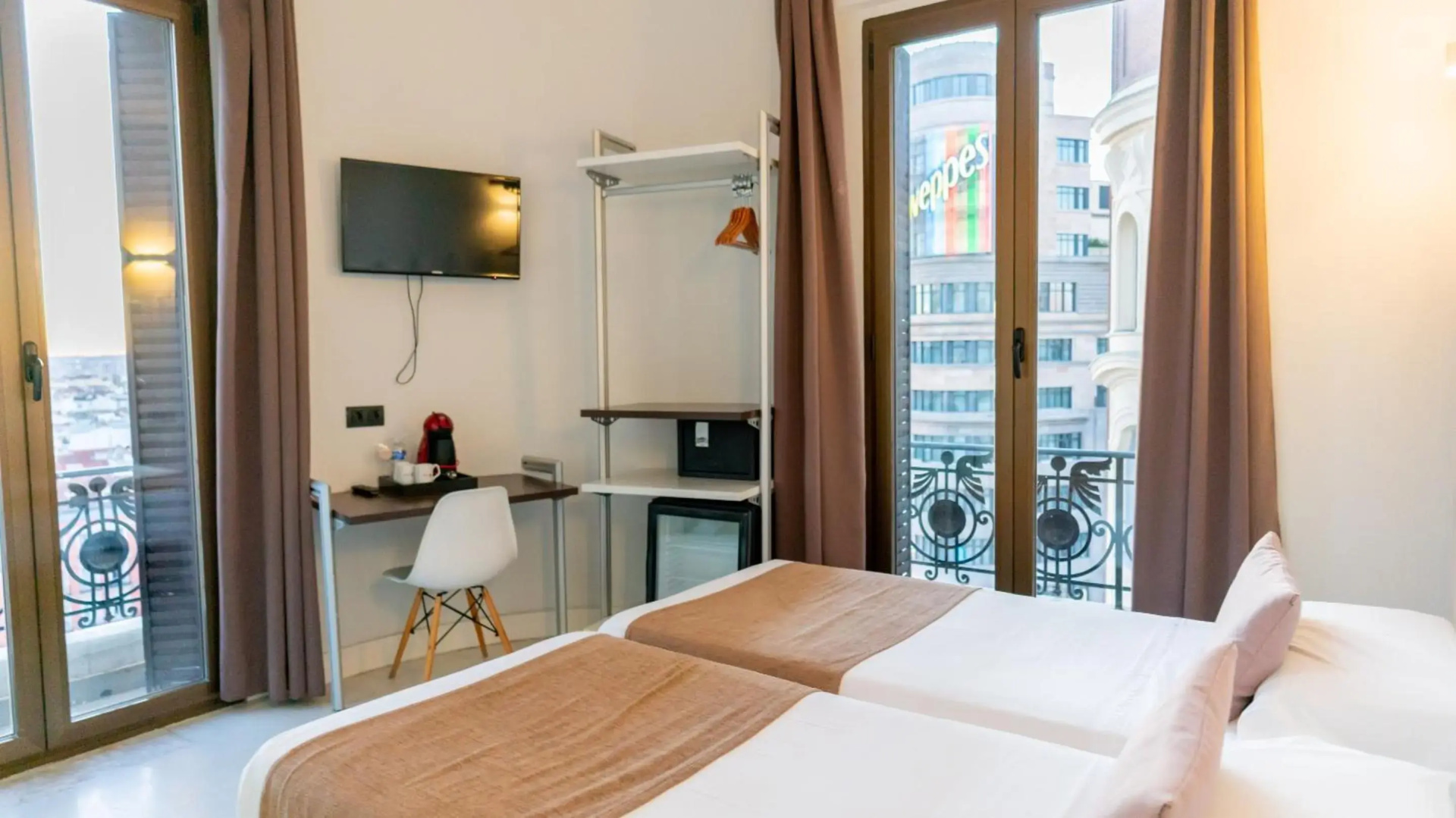 Foto - Hostal Gran Via 44