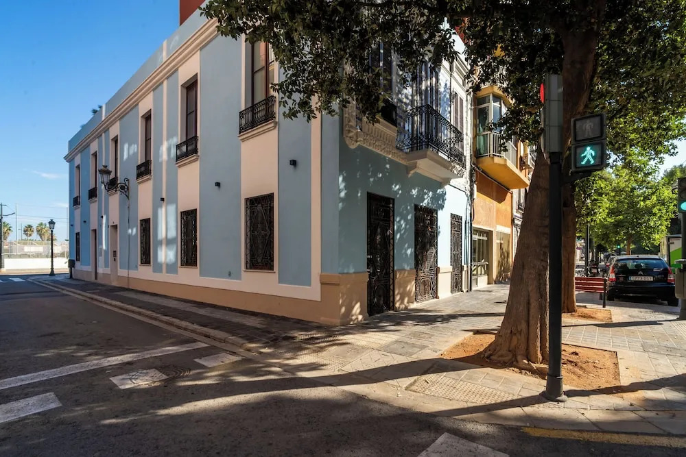 Foto - VLC HOST - Reina 168