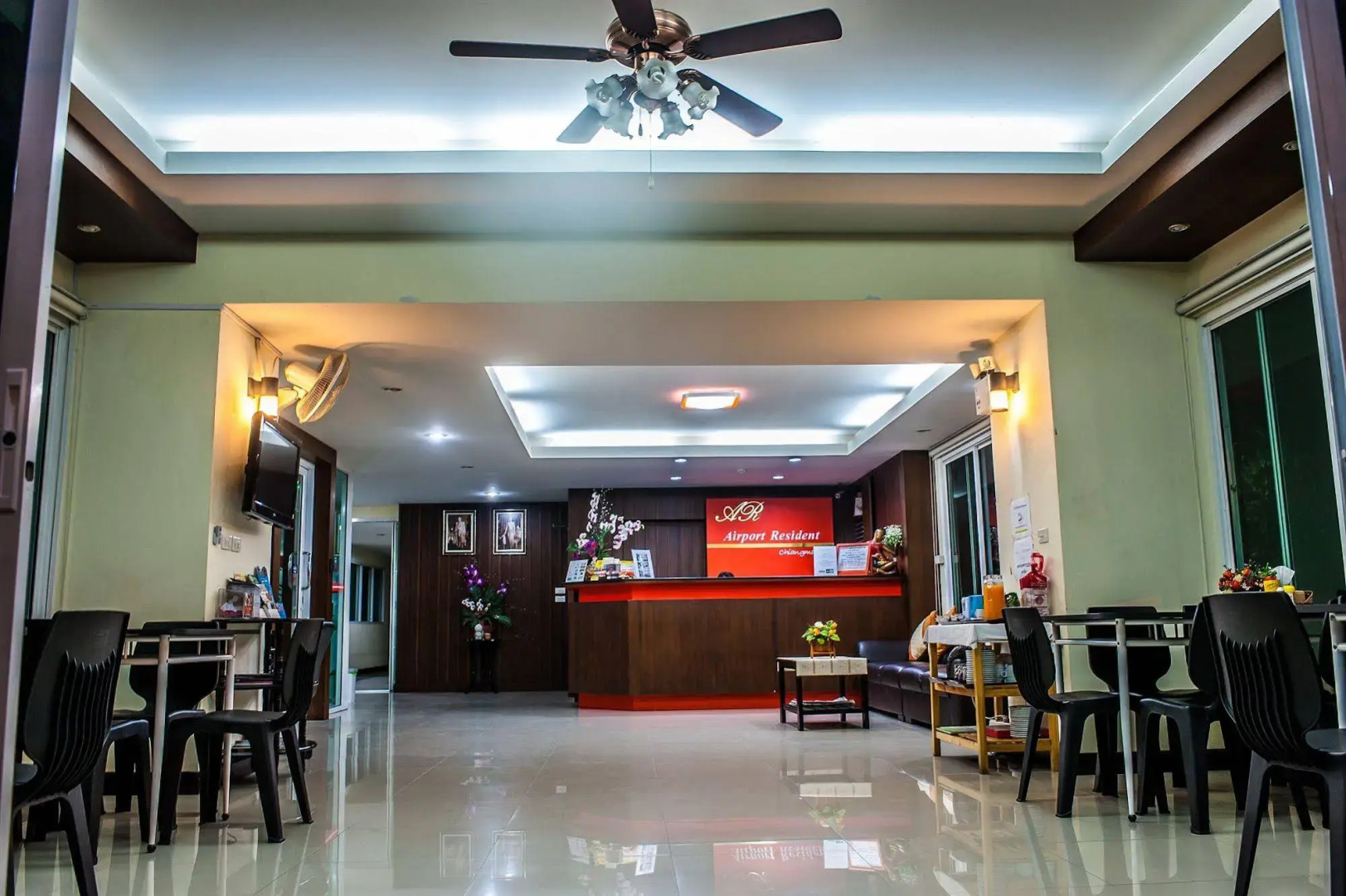 Foto - Airport Resident