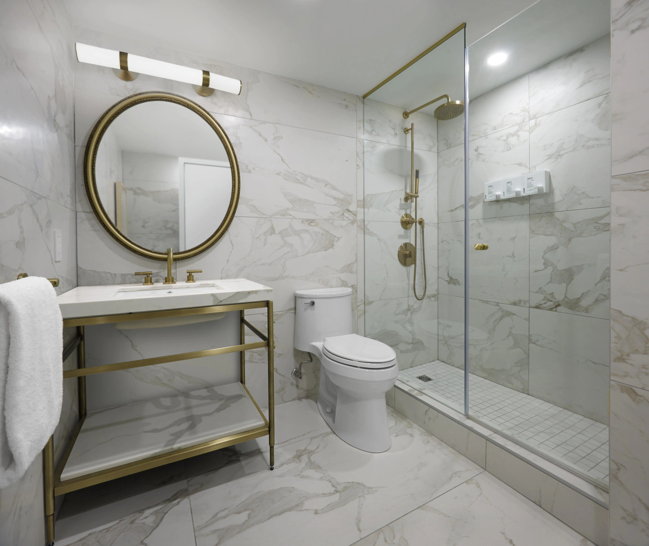 Photo - Pantages Hotel Toronto Centre