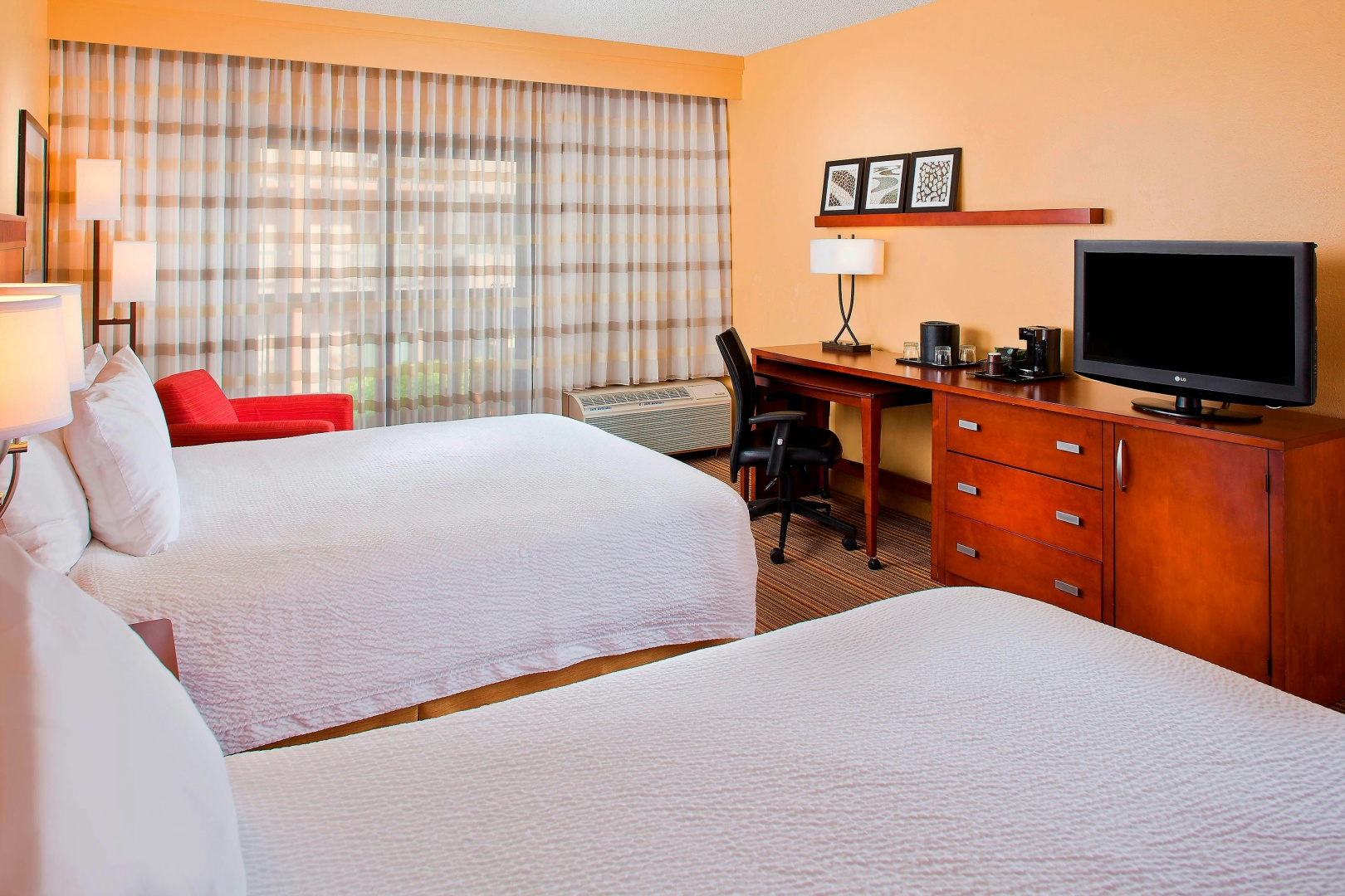 Photo - Courtyard by Marriott Orlando Airport