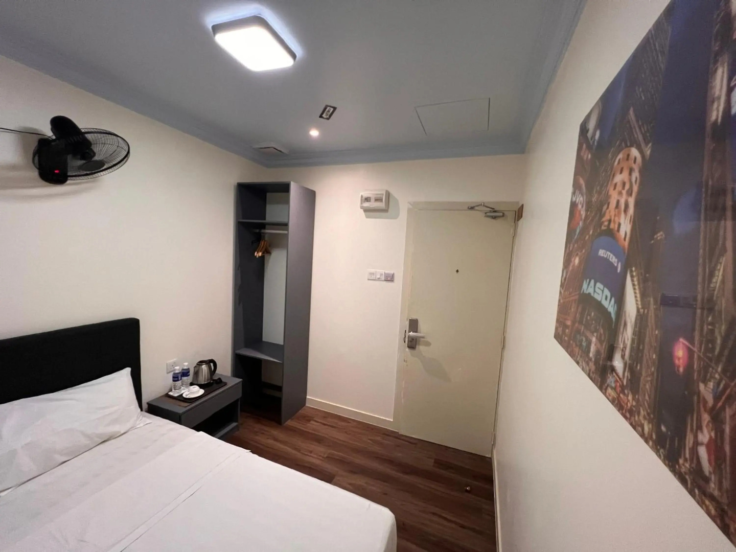 Photo - Happy Holiday Hotel