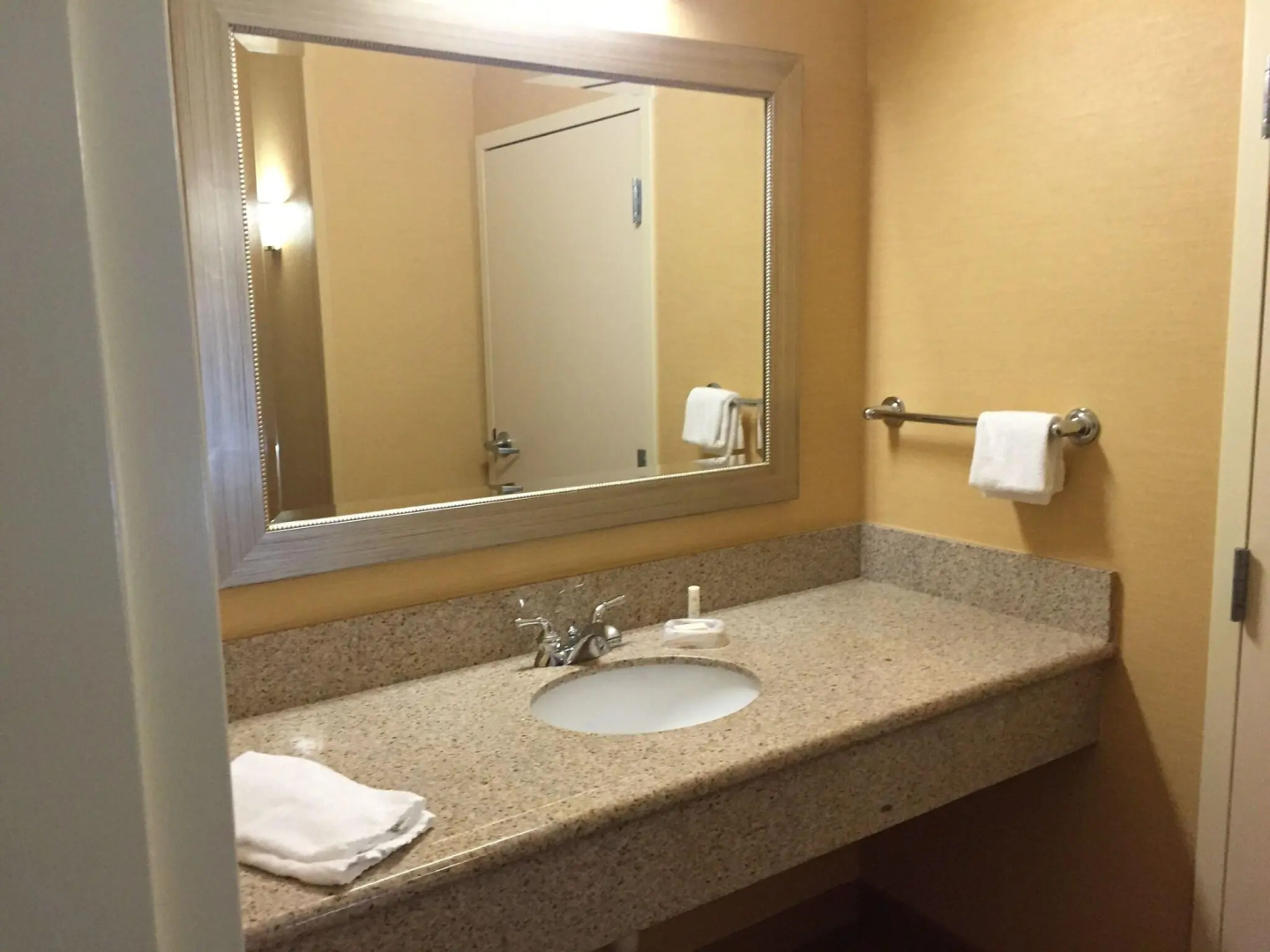Photo - Courtyard by Marriott Ventura Simi Valley
