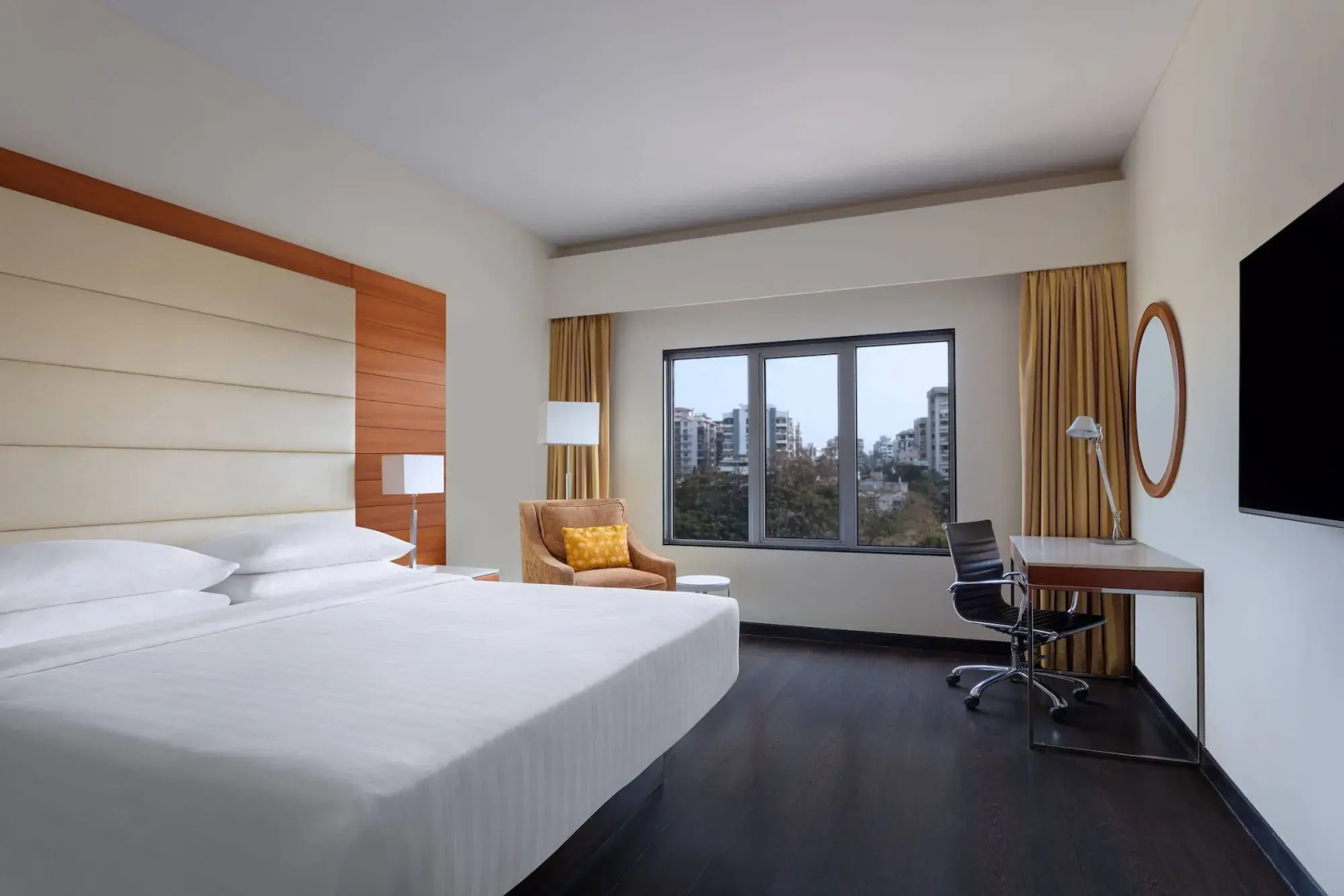 Foto - Surat Marriott Hotel