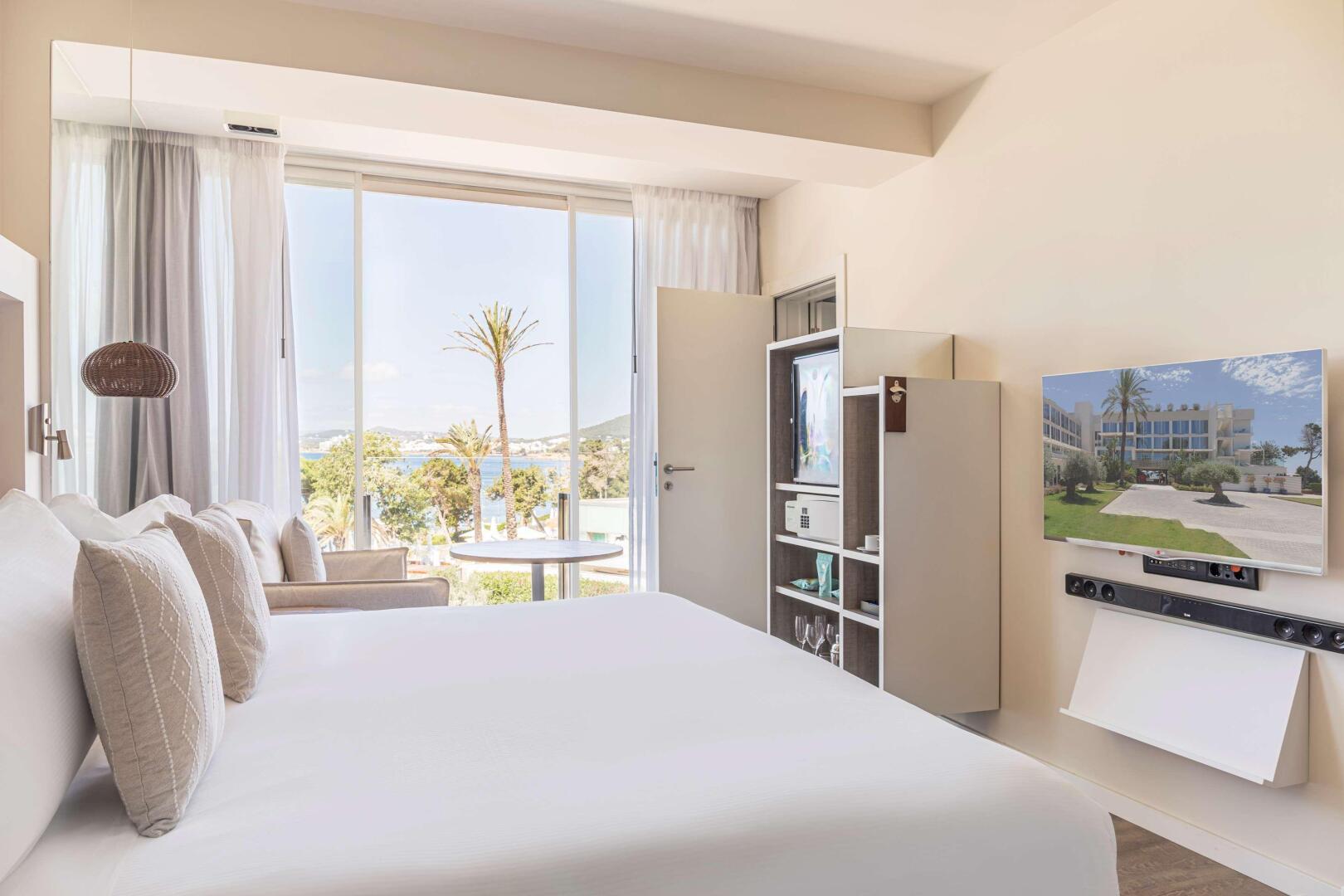 Photo - ME Ibiza - The Leading Hotels of the World