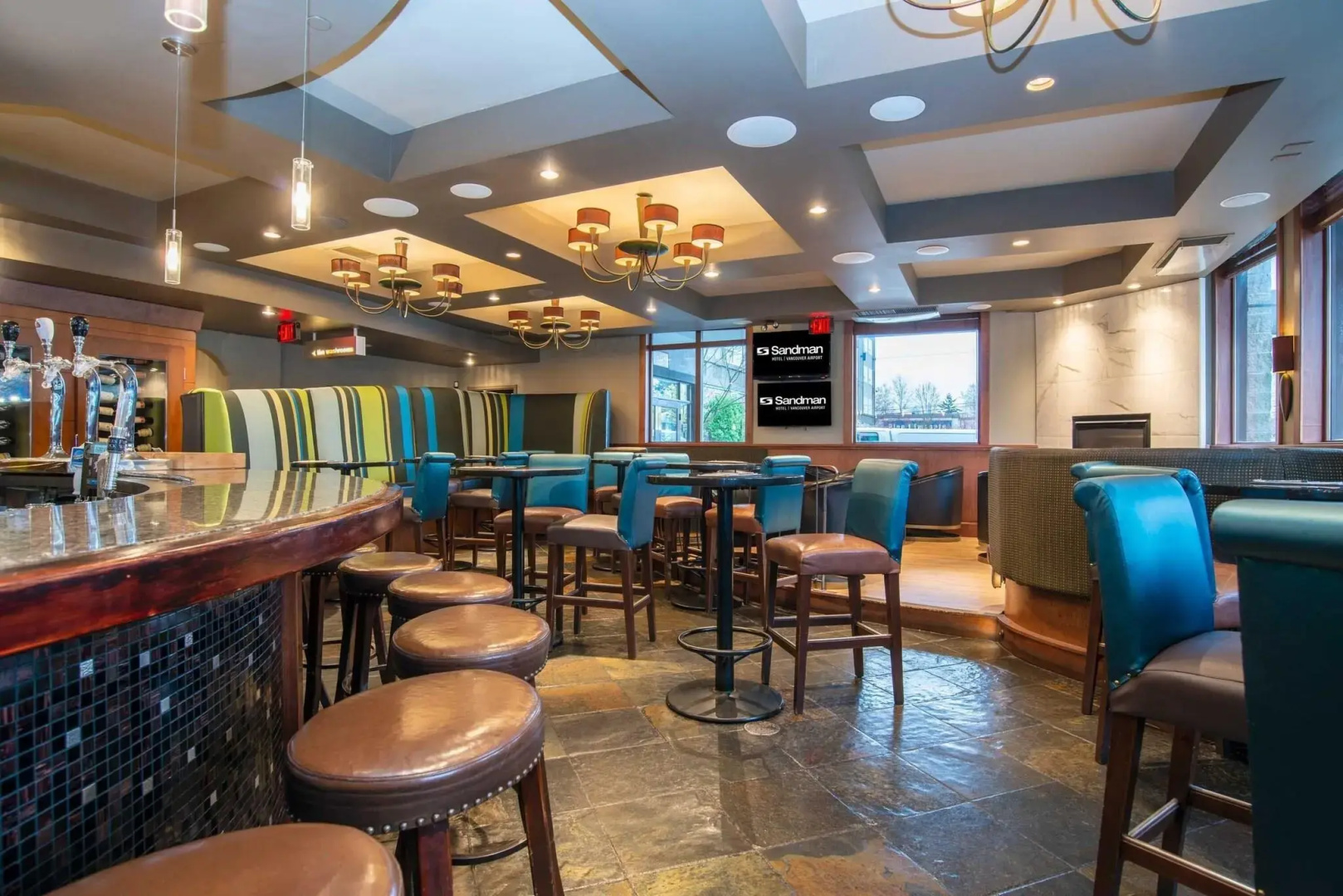 Foto - Sandman Hotel & Suites Vancouver Airport