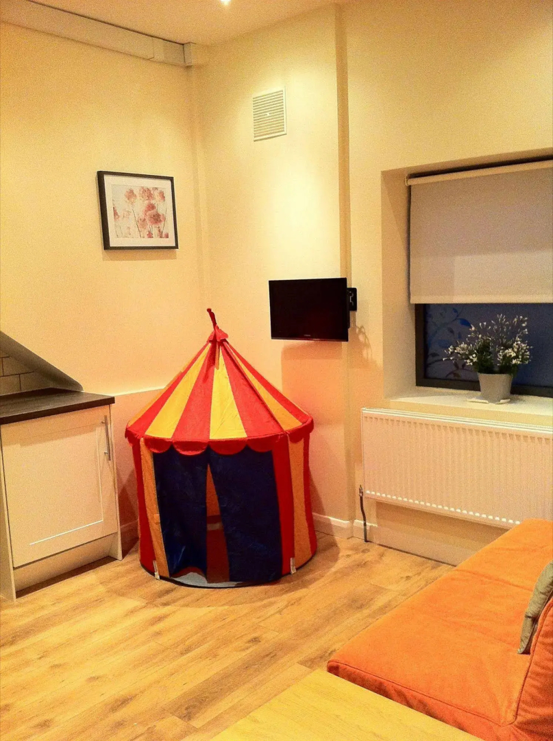 Photo - Lyall Apartment Hotel