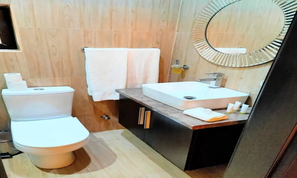 Photo - The Cabin Hotel