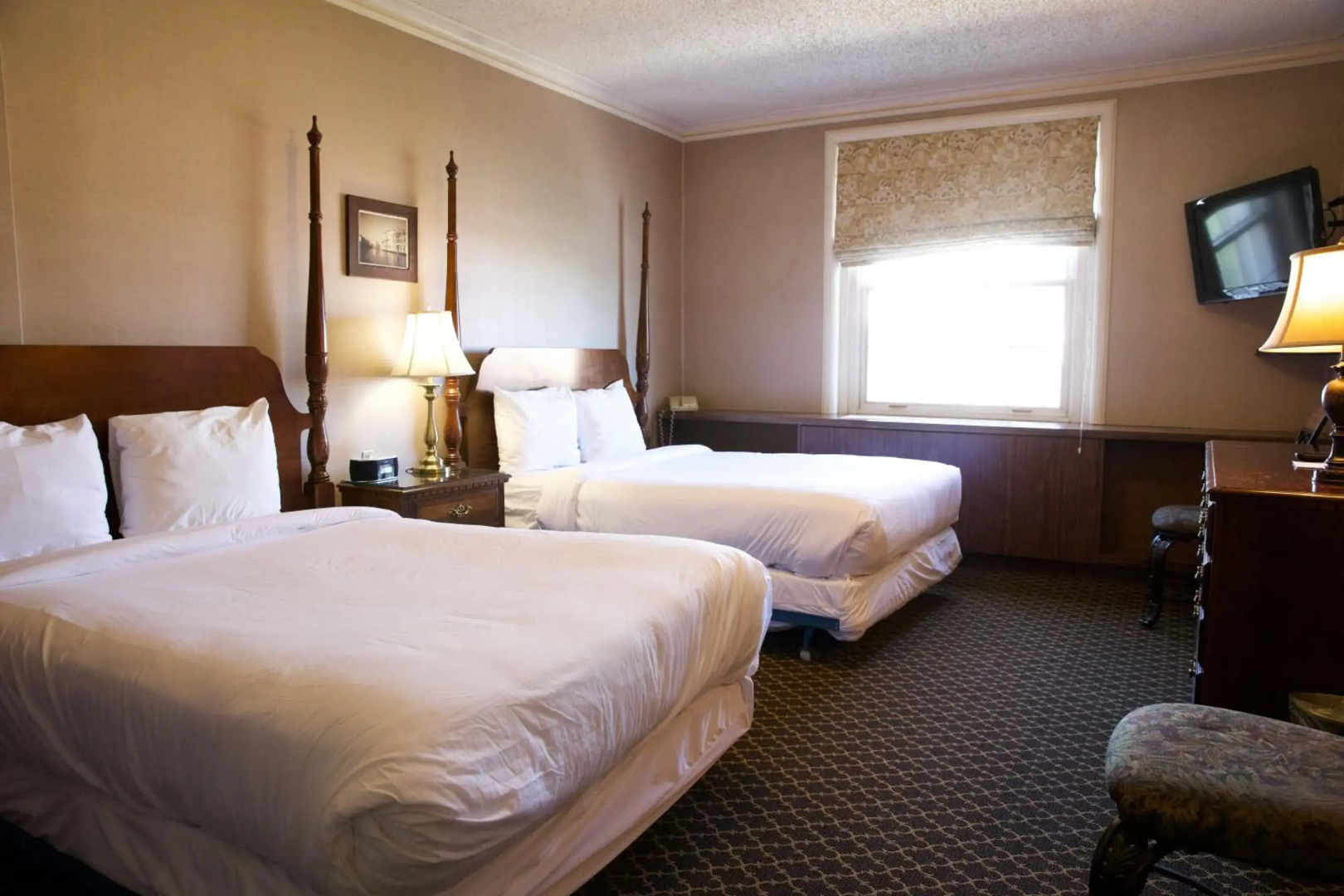 Photo - Spokane Club Hotel