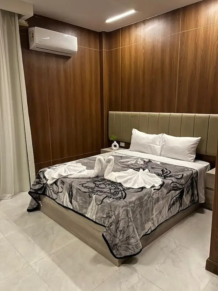 Photo - Royal Home Hotel